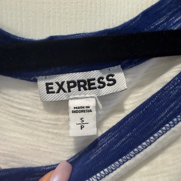 👚🩵🌺Express Burnout Tee | Blue & White Pocket T-Shirt Lightweight-Small - Picture 2 of 3